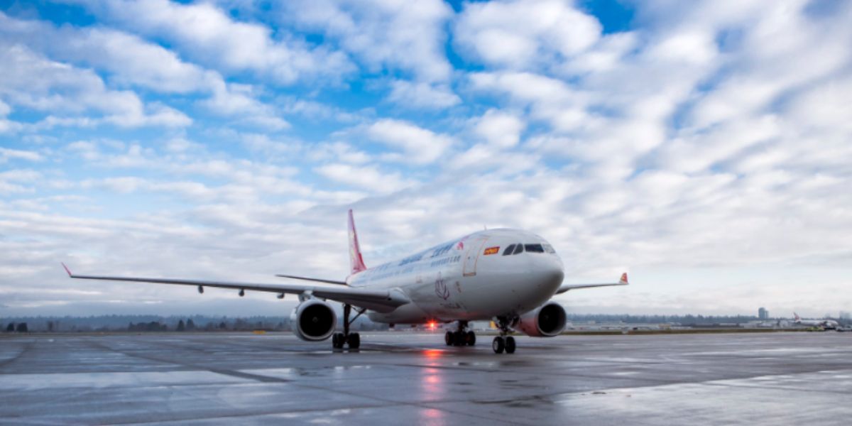 Aeroplane standing in a runway